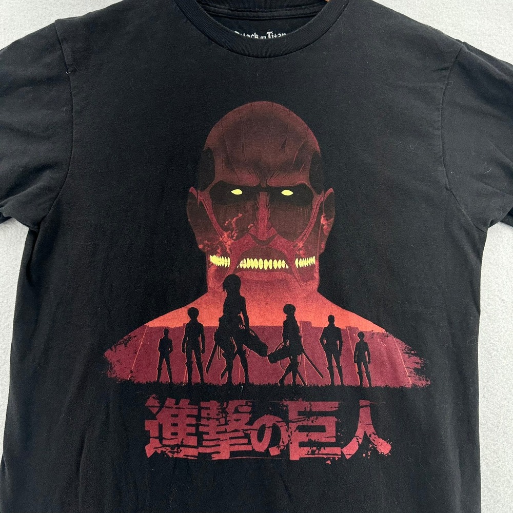 Attack on Titan T-Shirt Anime Graphic Print‎ Black Mens Medium Manga Cosplay